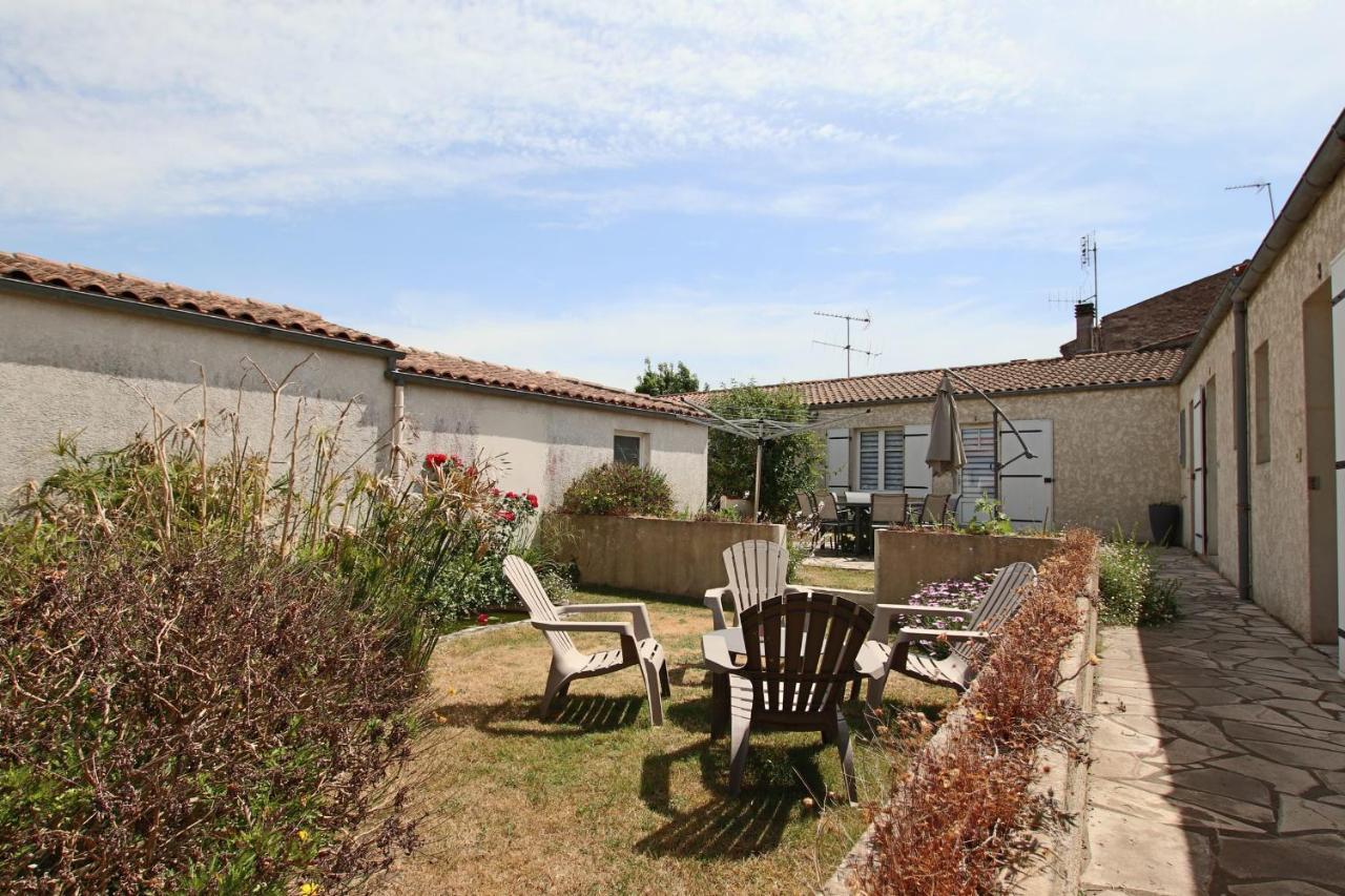 Appartement A Rochefort Bagian luar foto